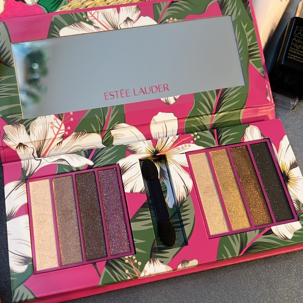 Estée Lauder Spring Makeup - Picture 4 of 8